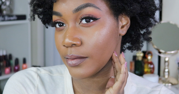 HOW TO DO A FULL FACE MAKEUP ON DARK SKIN// TUTORIAL 