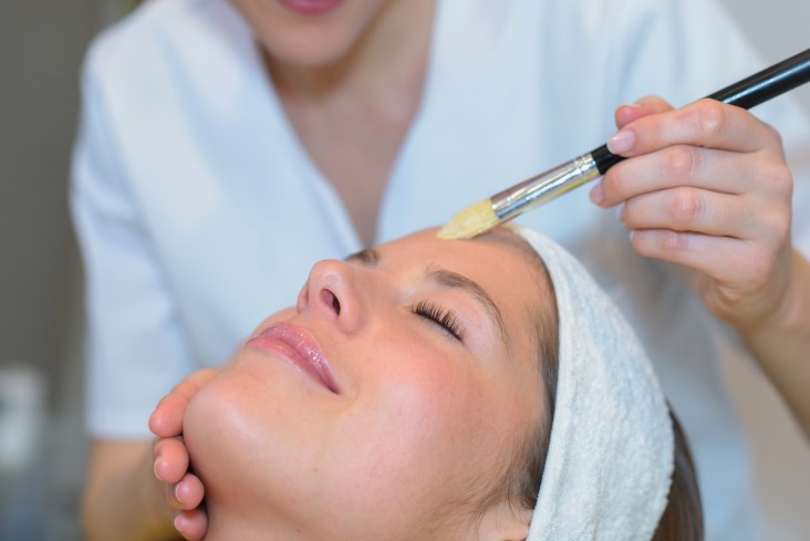 what-do-estheticians-need-to-know-cosmetology-school-beauty-school